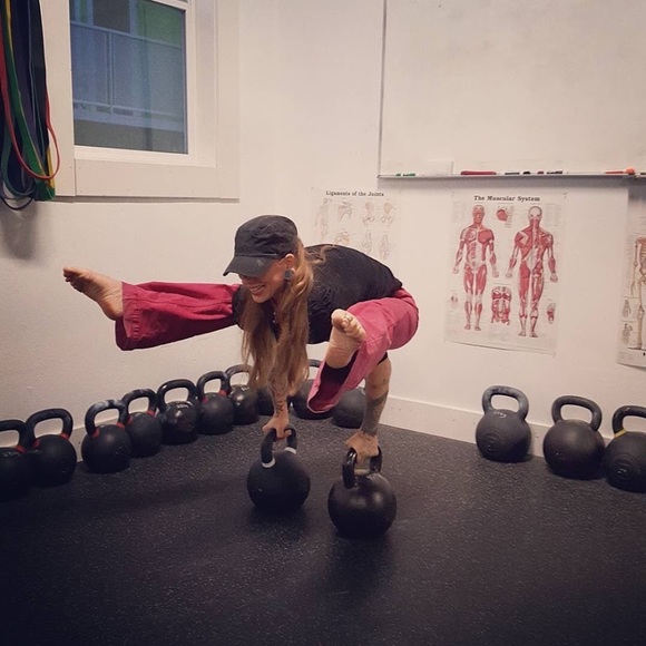 Meet your Posher, Leilah - Picture 1 of 1